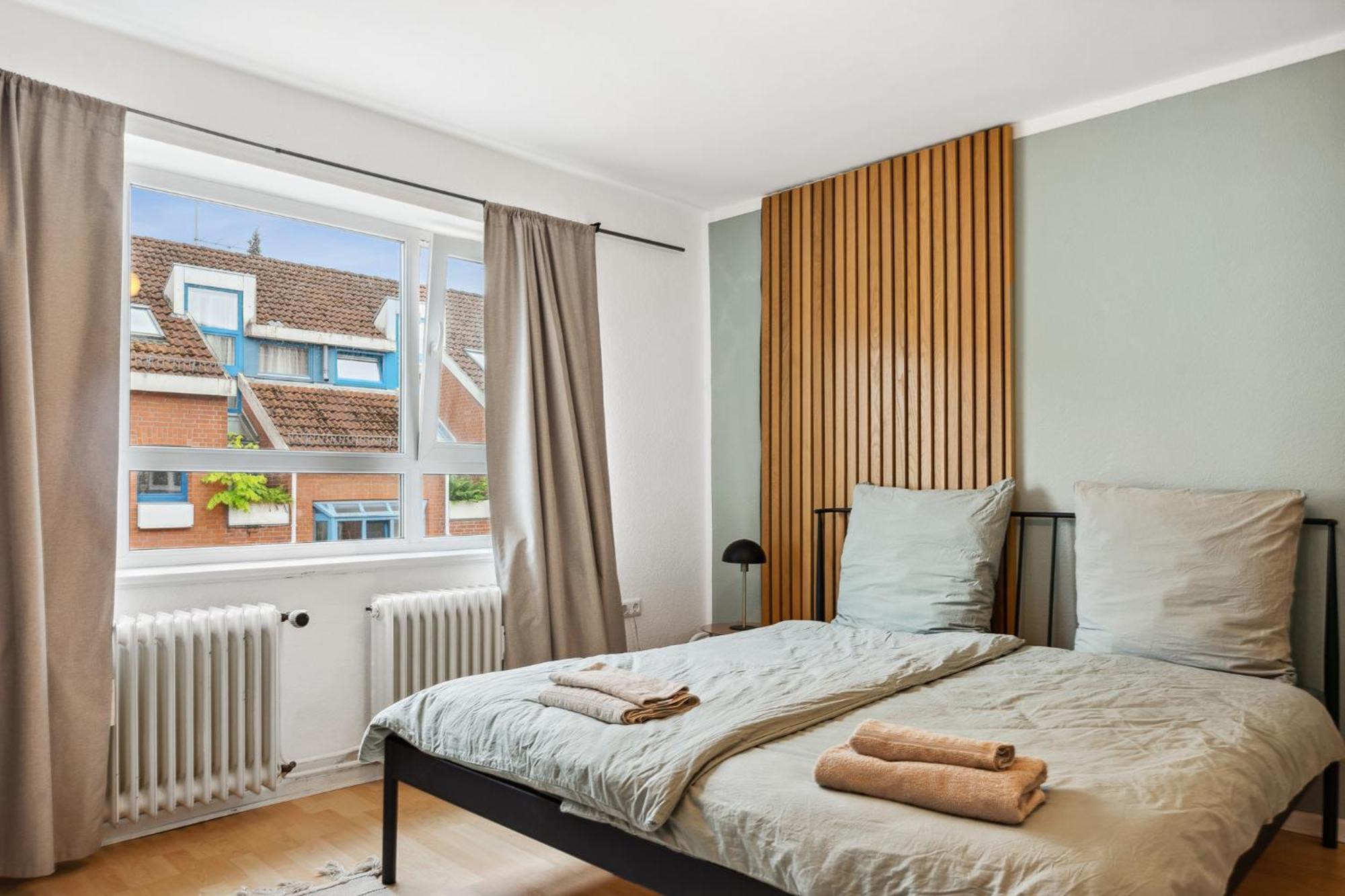 Zentrale Wohnung 3 Zimmer 24H Check In Кил Екстериор снимка